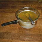 油脂を湯煎するの図。